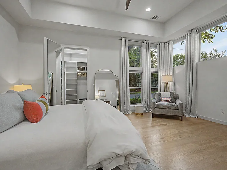 3700 W Beverly Dr — Photo 9