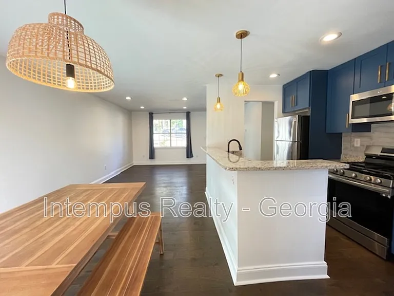 2867 Joyce Ave — Photo 10