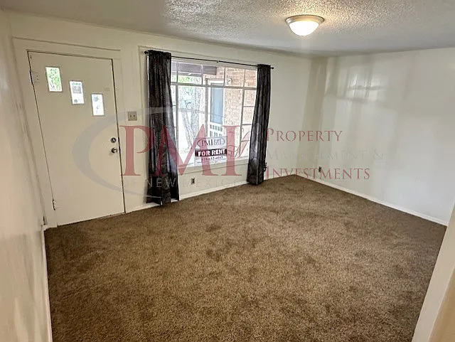 1218 Michigan Ave — Photo 4