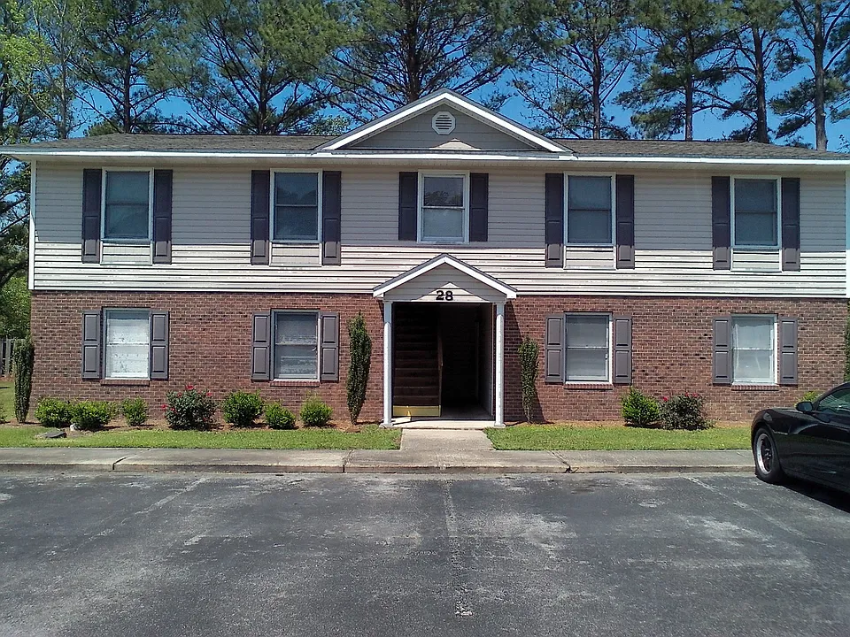 28 Mustang Ct #A