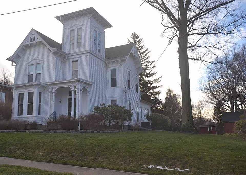 1st image of 45 Park St