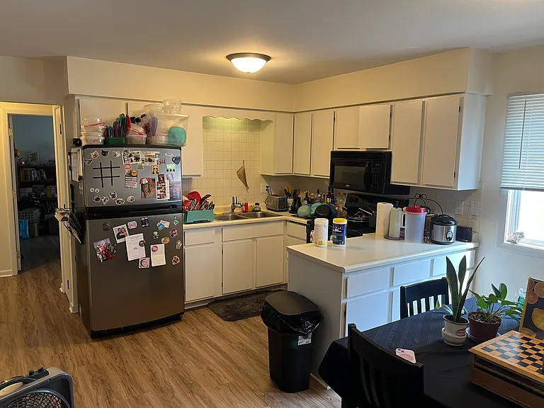 410 Fair St #4 — Photo 8