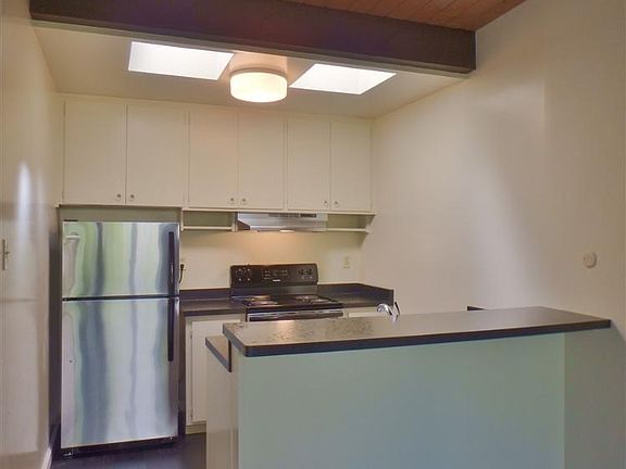 4th image of 1155 Ellis St APT B304