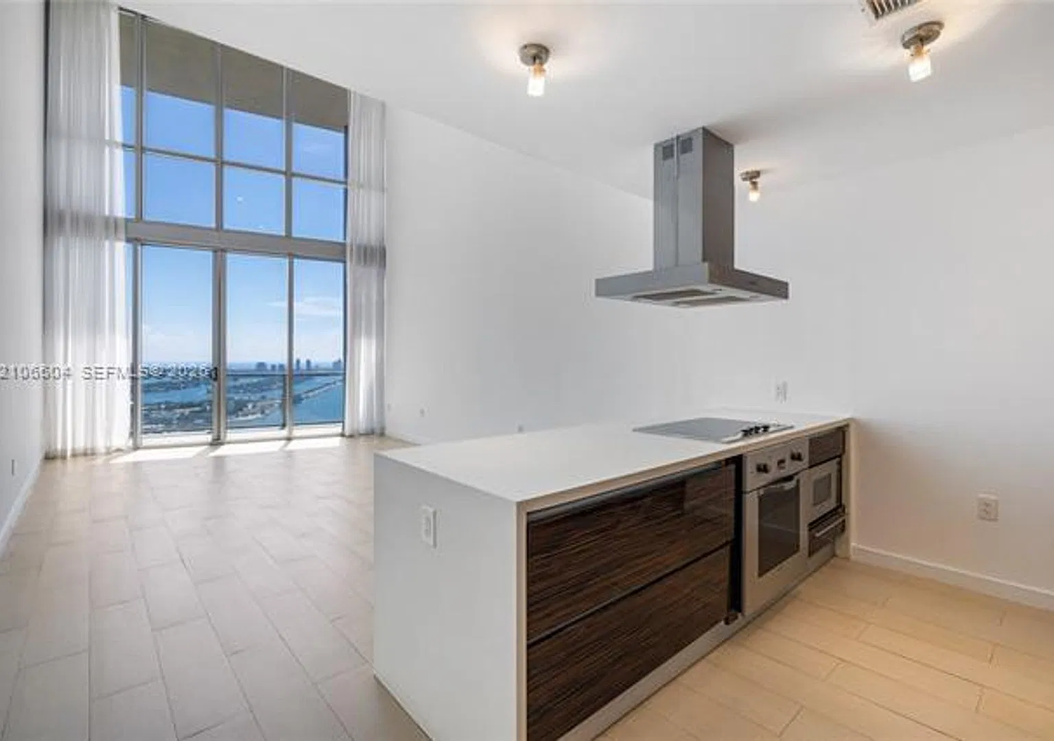 1100 Biscayne Blvd cu-4306, Miami, FL 33132 — Photo 2