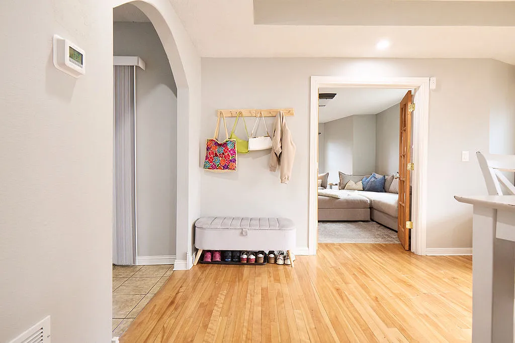 3 bed, 1224 sqft, $2,200 — Photo 2