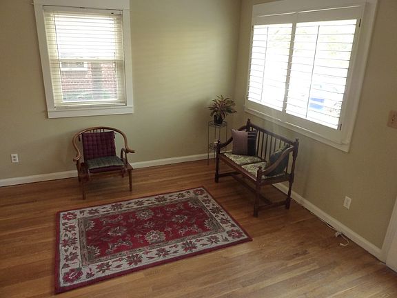 Newer windows & hardwood floors