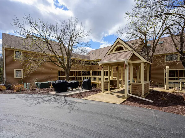 Lb7 Long Bay Point Dr, Galena, IL 61036