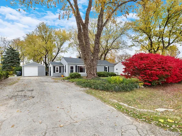 1926 Marlowe St, Canton, MI 48187