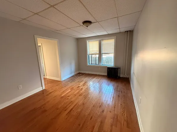 504 Baldwin Ave #4, Jersey City, NJ 07306