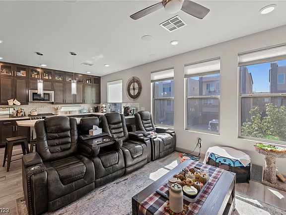 5th image of 8036 Haywood Estate Ave