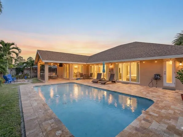 10174 S 182nd Ct S, Boca Raton, FL 33498