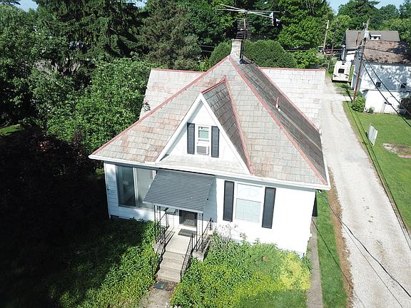4th image of 289 Poplar St