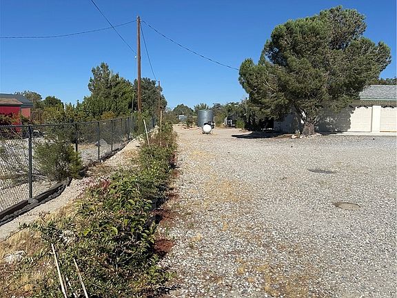 5th image of 9181 Visalia Ave