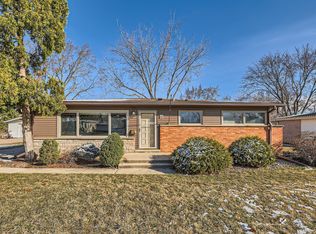 96 W Pleasant Hill Blvd, Palatine, IL
