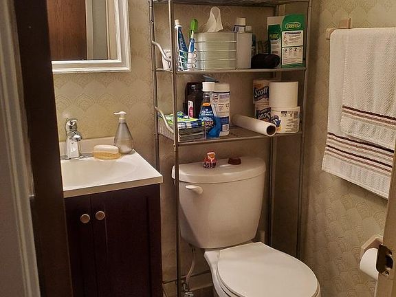 4th image of 31B Francine Ct #99B