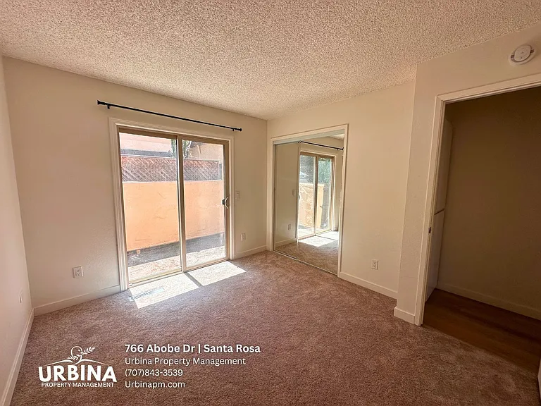766 Adobe Dr — Photo 8