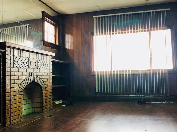 5th image of 114 Landon St #1