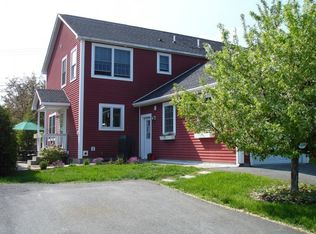 55 Brick House Ln, White River Junction, VT 05001