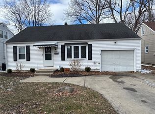 33661 Kenilworth Rd, Eastlake, OH 44095