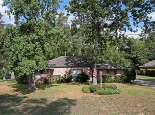 143 Champion Ln, Conroe, TX 77304