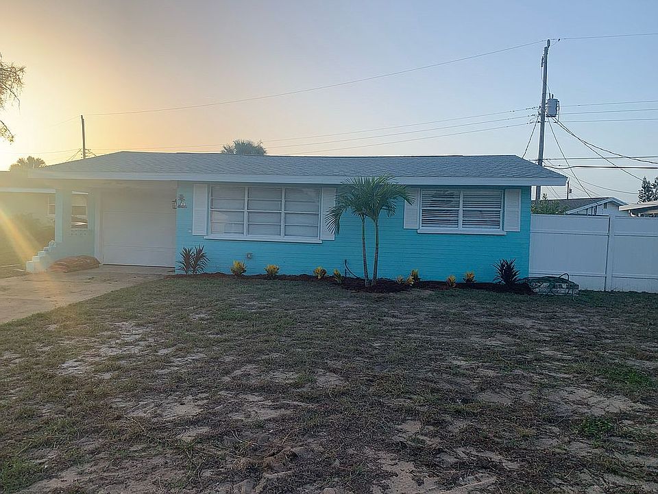 Front of the house 
