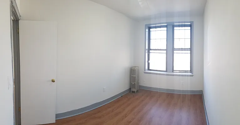 Rented by Grandeur Realty Inc | media 14