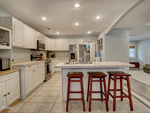 2nd image of 510 Brenda Dr