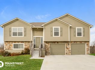 548 S Poplar St, Gardner, KS 66030