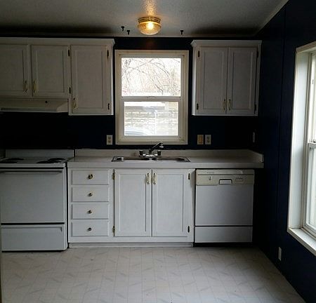 3rd image of 522 W Cameron Street