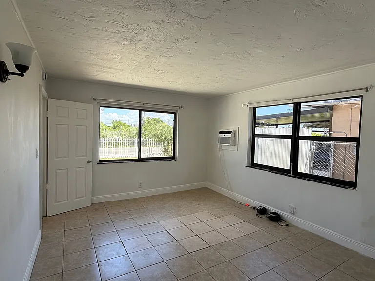 2230 Service Rd #1 — Photo 5