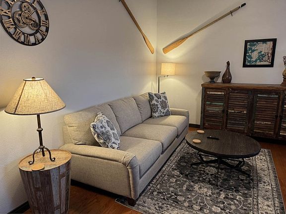5th image of 13 Green Meadow Ln APT A