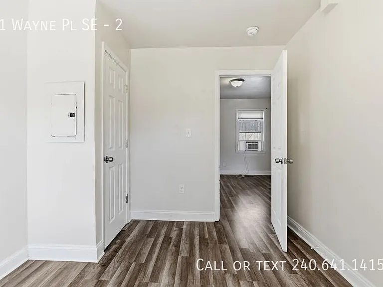 101 Wayne Pl SE #2 — Photo 8
