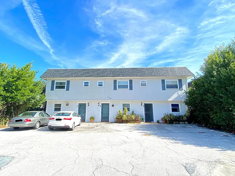 2169 Alicia Dr #A — Photo 1