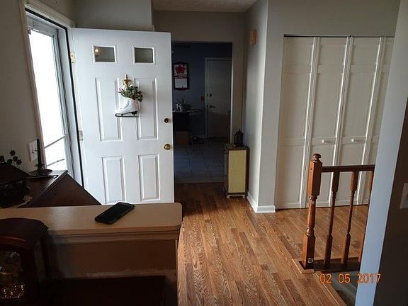 4th image of 806 Bay Harbor Dr