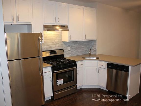 2nd image of 5158 N Leavitt St #51603