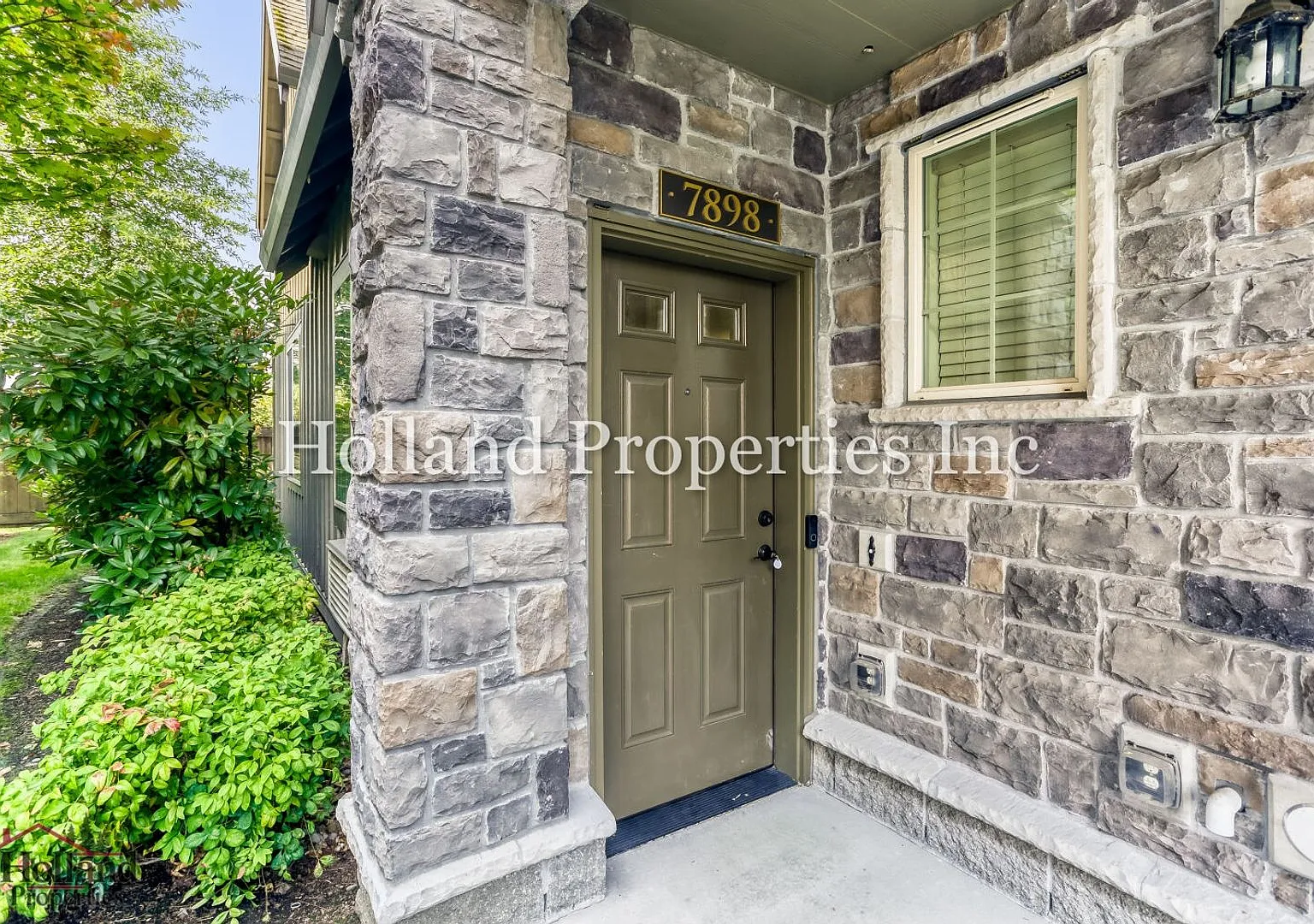 Stylish Single-Level Living with Green-Space Views & Resort-Style Amenities — Photo 3