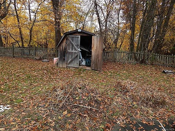 5th image of 292 Buena Vista Rd