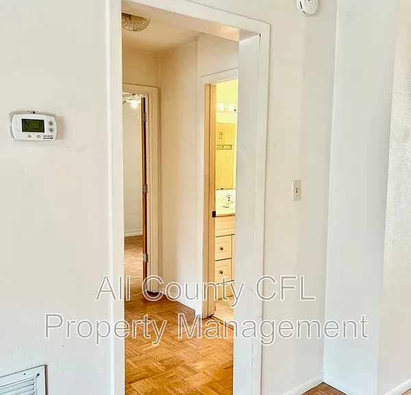 718 Buckminster Cir — Photo 10