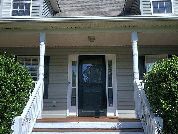 2nd image of 580 Menzies Dr