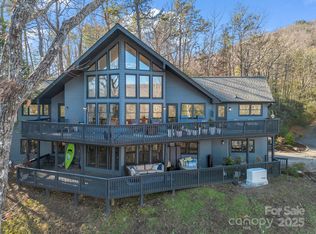 158 Rock Spring Ln, Lake Lure, NC 28746
