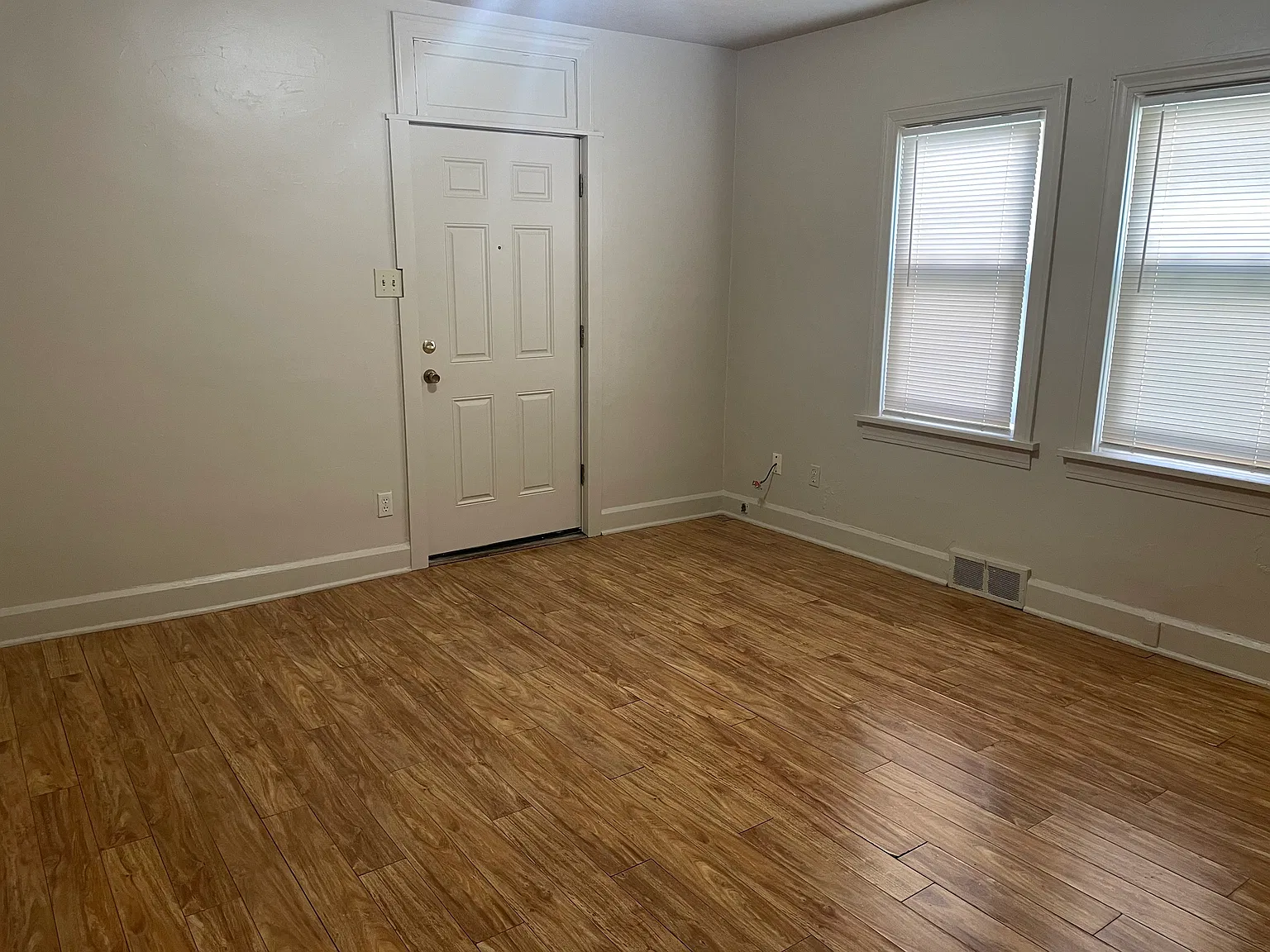 1 bed, 700 sqft, $625 — Photo 1