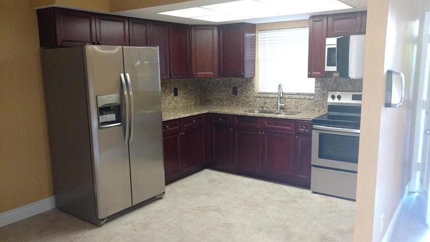 2nd image of 1401 S Federal Hwy #207