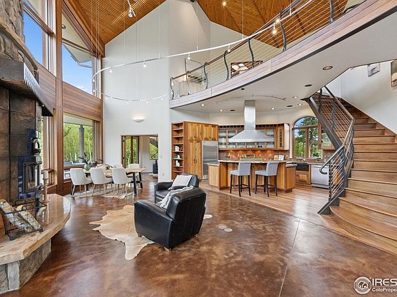 4th image of 1460 Karlann Dr