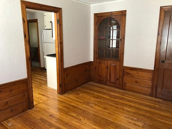 16 Farrell St #2 — Photo 3
