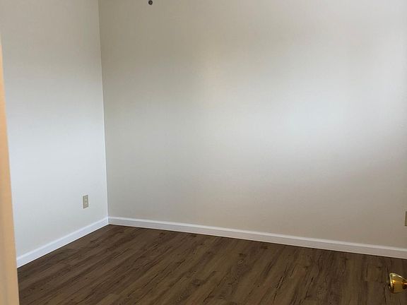 3rd image of 4453 51st St APT 6