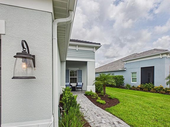 3rd image of 10012 LAKE WALES CIRCLE