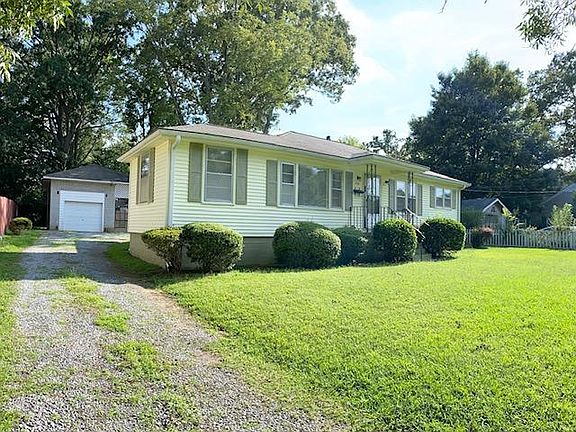2nd image of 464 Hyde Dr