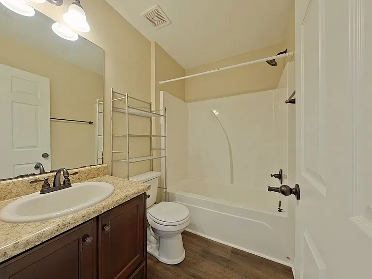 13-web-or-mls-10 Bathroom-2_02052026