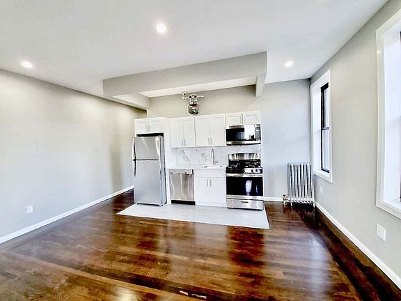 2nd image of 1011 Carroll Pl APT 6B