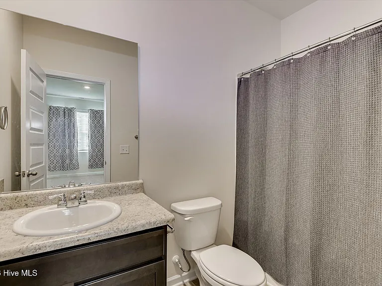 1147 Sims Dr — Photo 24
